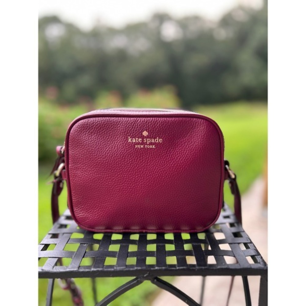 Kate Spade Kourtney Camera Bag Blackberry Preserve Burgundy‎ Leather Crossbody
